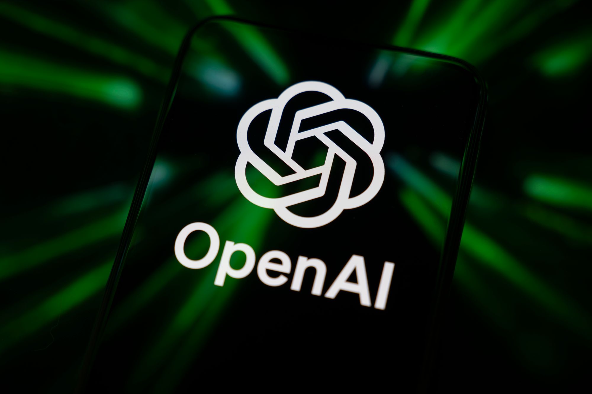 Суд скасував вимогу зберігати видалені чати: OpenAI відновила функцію повного видалення