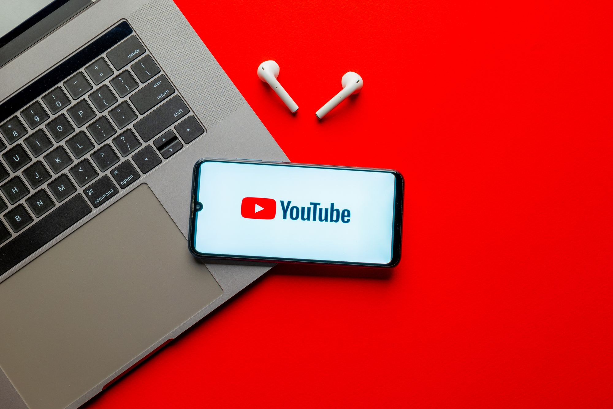 YouTube запускає програму Second Chances: заблоковані автори зможуть створити нові канали