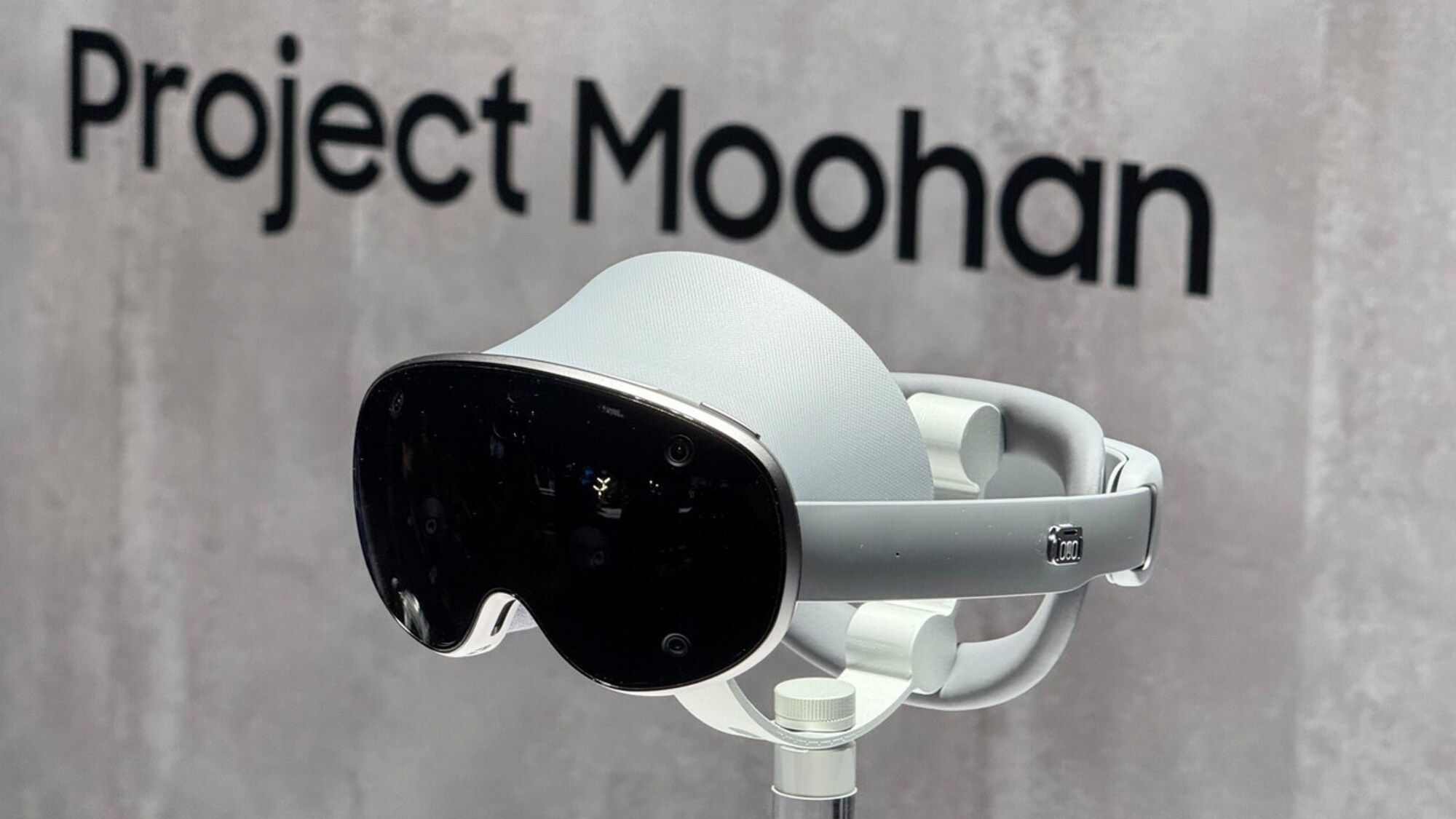 Samsung анонсувала дебют Project Moohan — першої гарнітури на Android XR