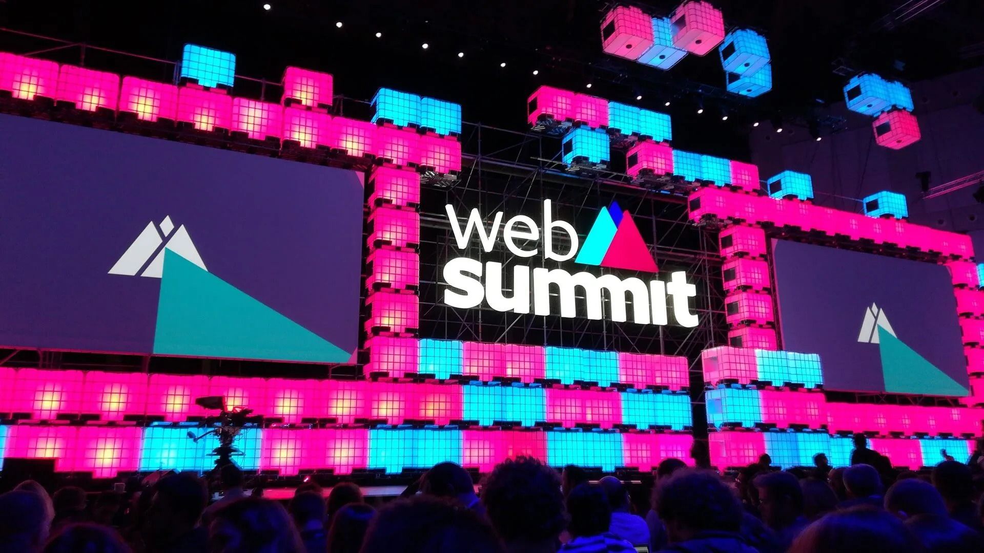 15 українських стартапів представлять Україну на Web Summit Lisbon 2025