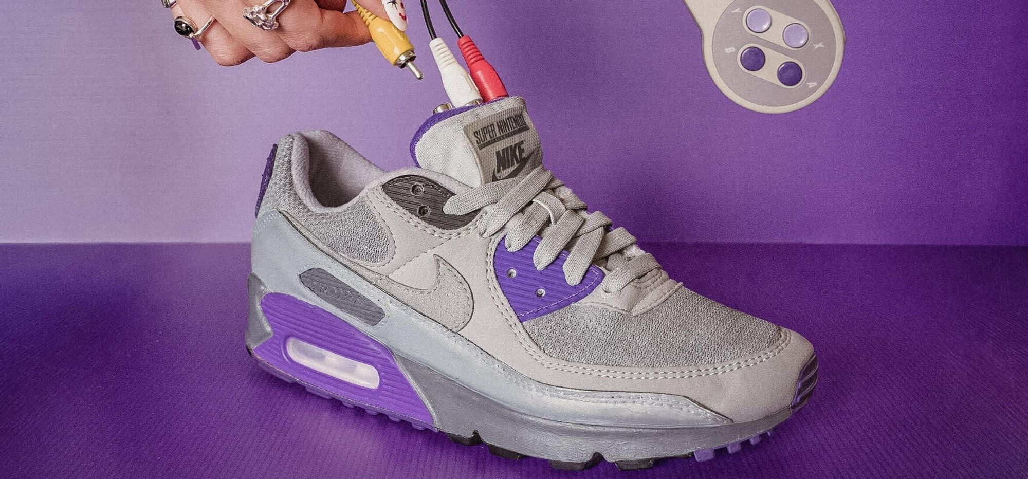 Nike Air Max 90: кастомні кросівки з вбудованою консоллю Super Nintendo