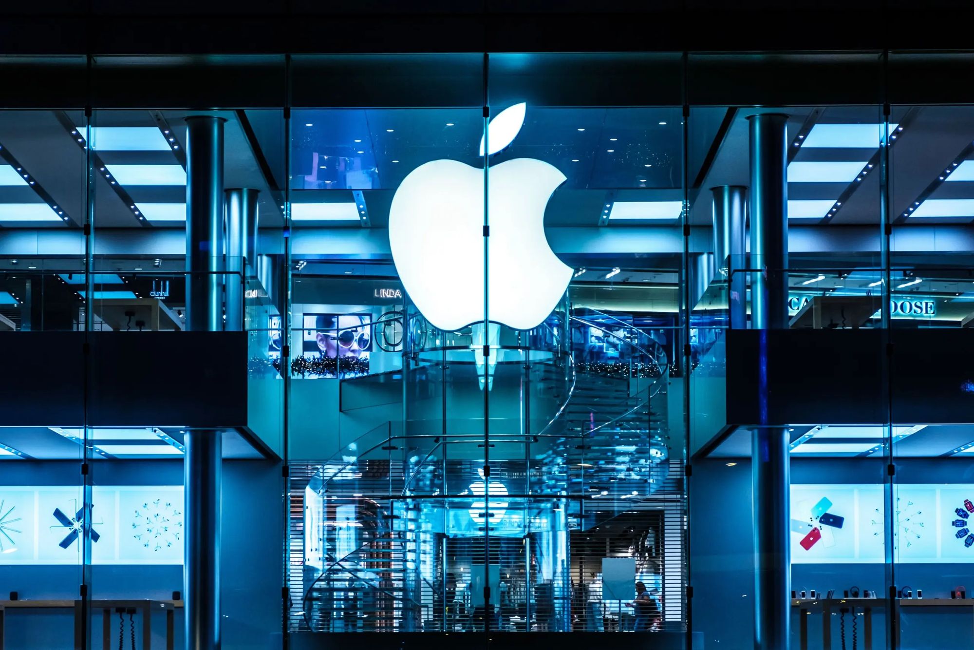 Основні програмні зміни Apple у 2025 році: що справді змінило екосистему