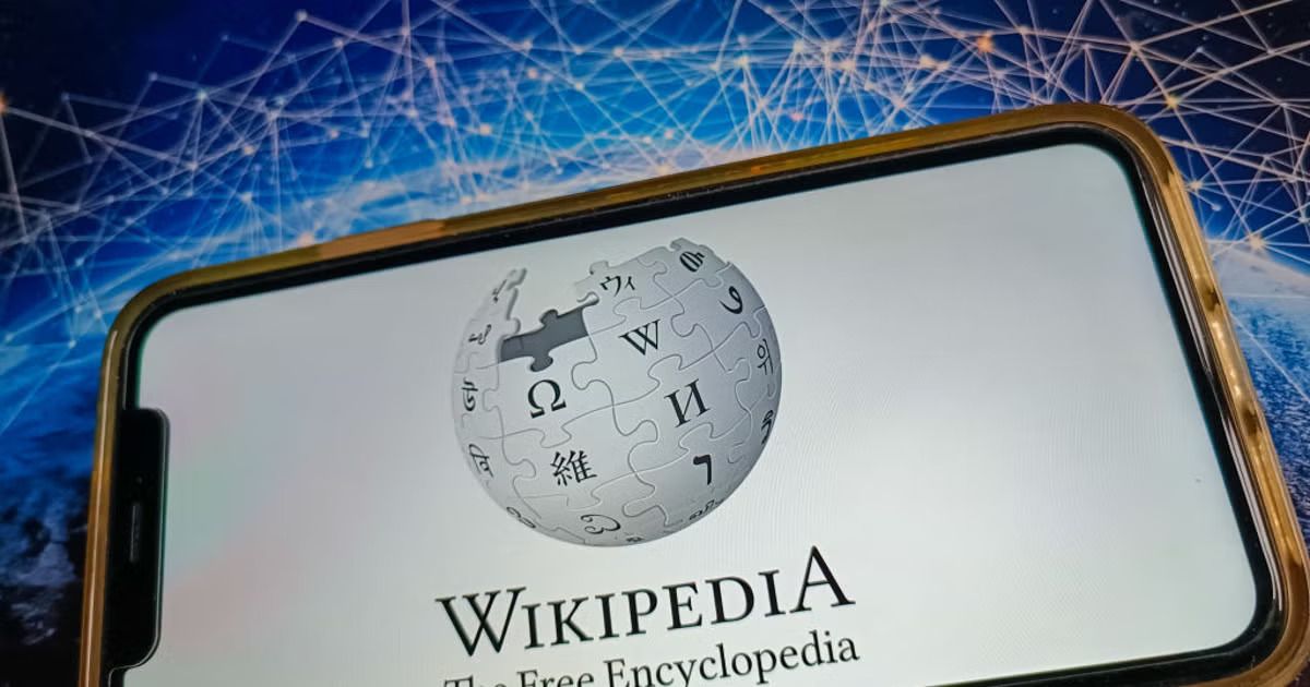 Wikipedia починає монетизувати свій контент для тренування ШІ