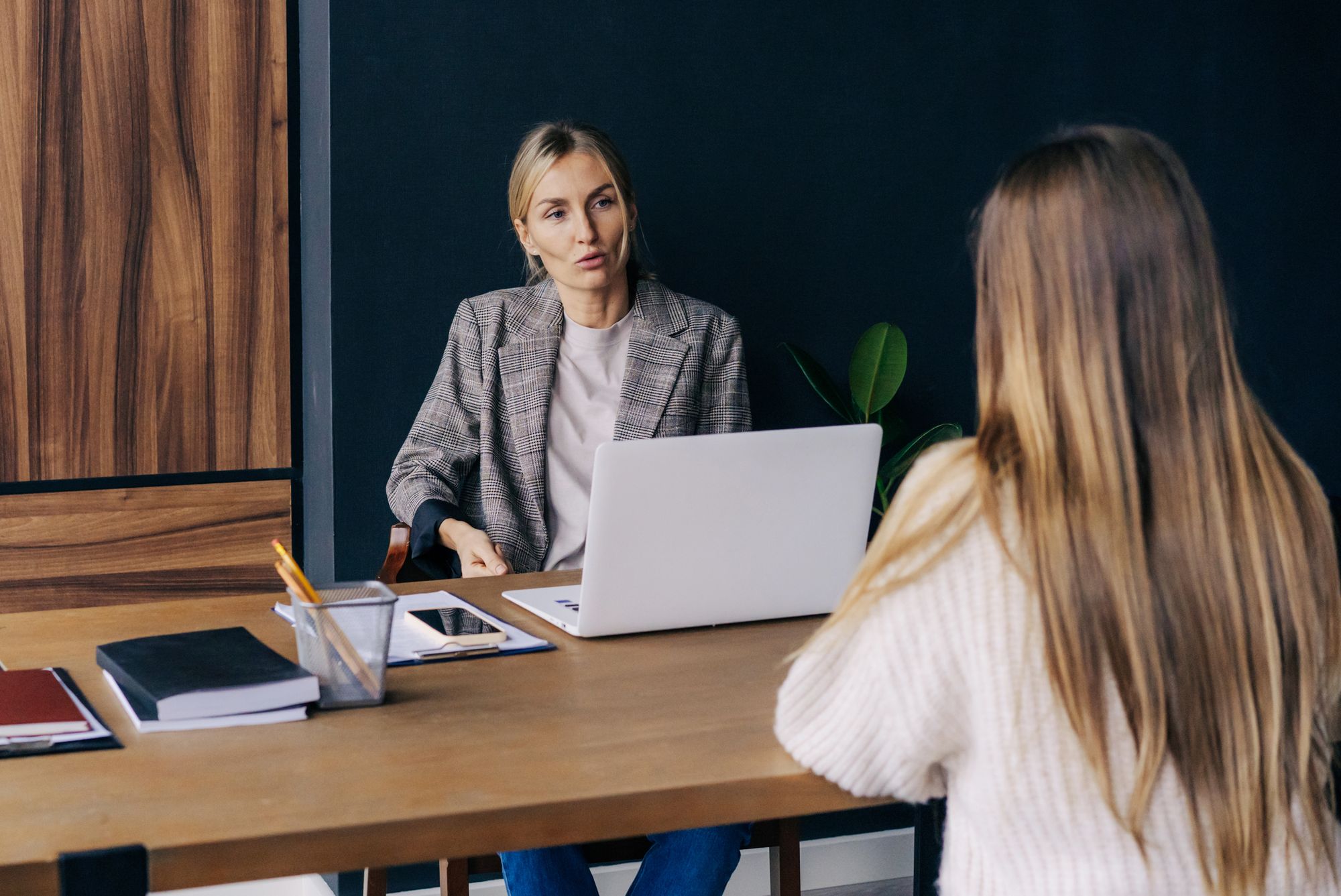 Рекрутинг та ШІ: топ-5 найкращих інструментів