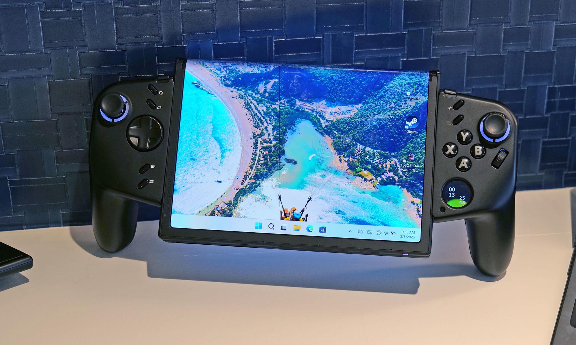 Lenovo анонсувала Legion Go Fold, який працює як консоль, планшет і ноутбук