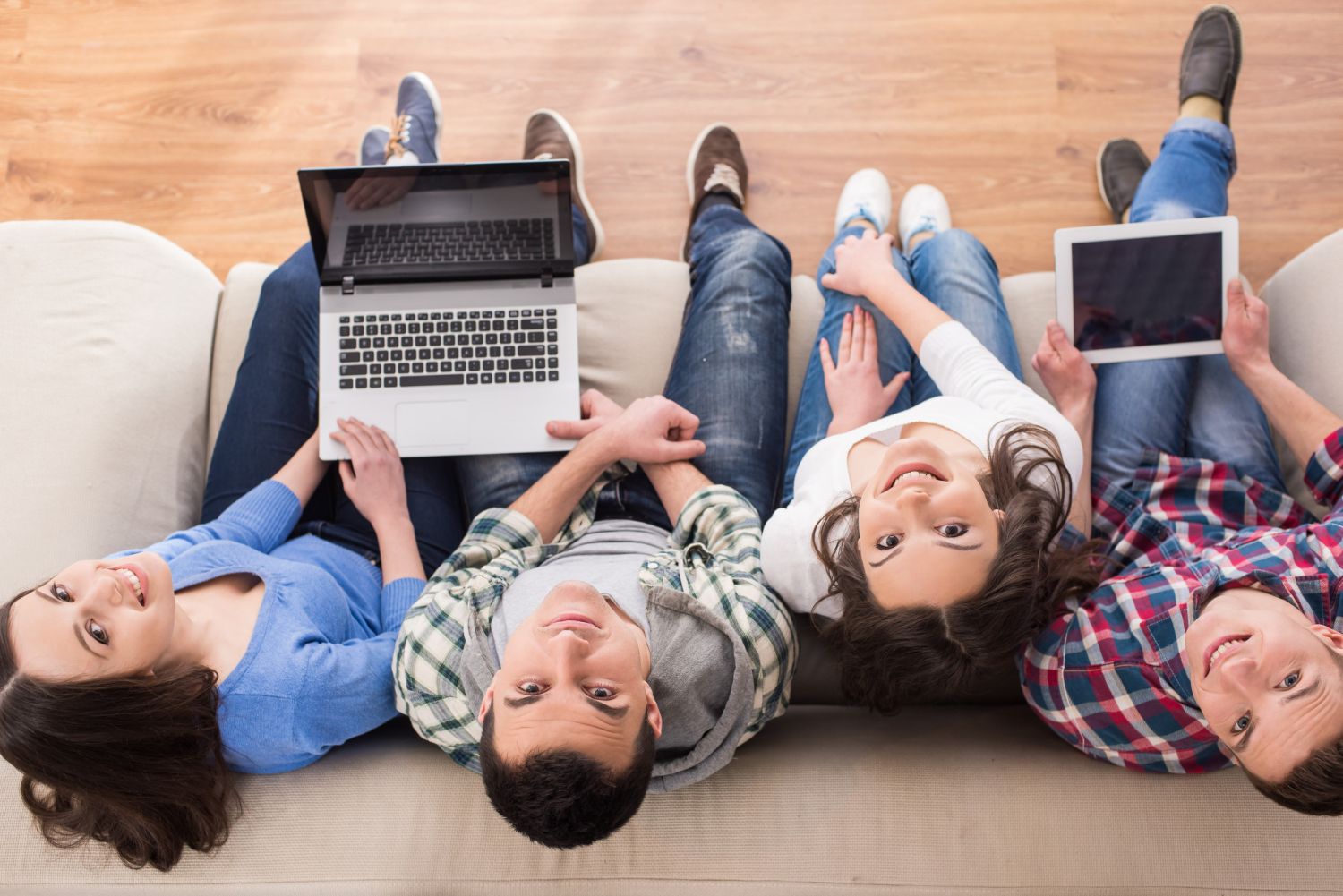 В Україні стартувала безплатна програма з навчання ШІ для школярів, батьків і вчителів