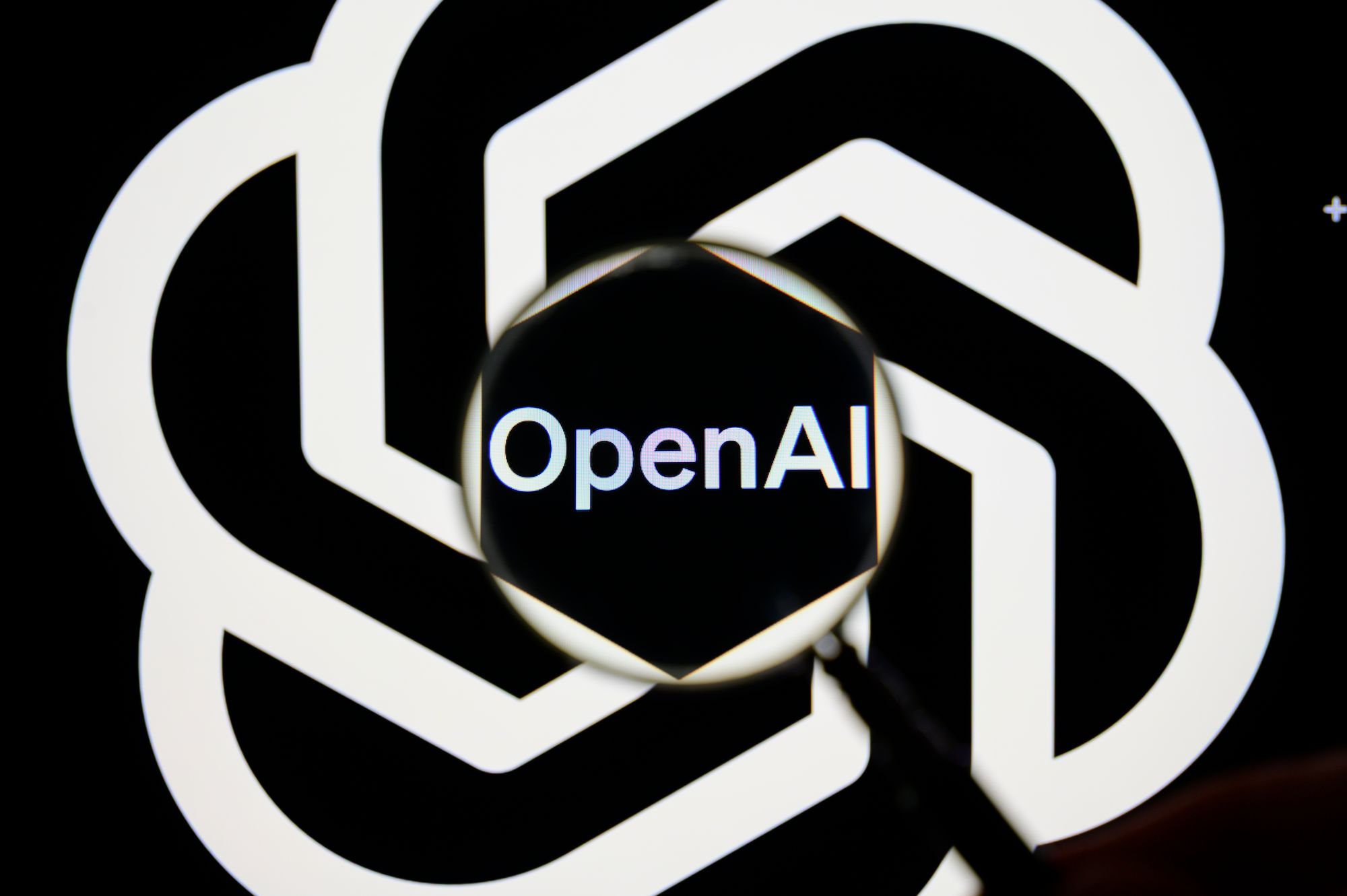 OpenAI працює над смартфоном нового типу — без класичних застосунків