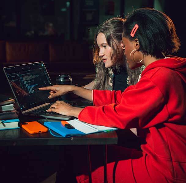 Wordpress Two Girls