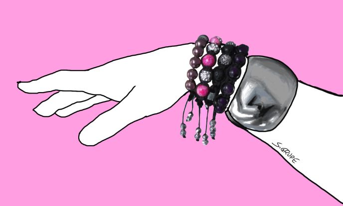 Meine vier neuen Armbänder vertragen sich herrlich untereinander und mit meiner breiten Silber-Armspange. In unterschiedlichen Kombinationen getragen passen sie zu fast jedem Outfit.