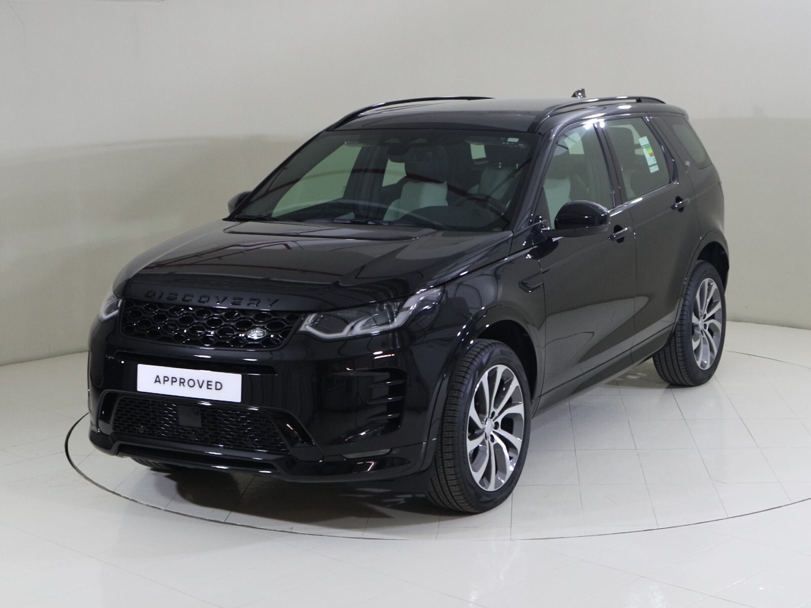 Land Rover Discovery Sport P200 Dynamic Se 2024 in Uae