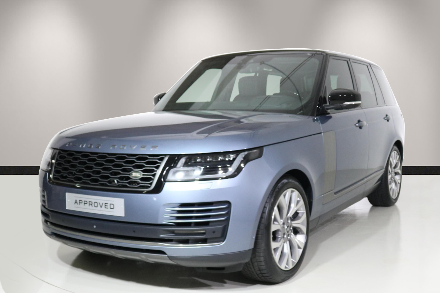 Land Rover Range Rover Vogue Se 2018 in Bahrain