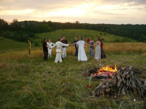 Noc Ivana Kupala / Svatojánské (Kupadelné) svátky
