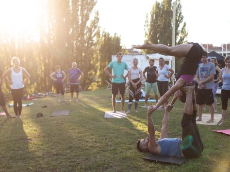 Zkus cirkus: workshop párové akrobacie