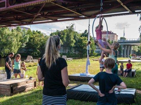 Zkus cirkus: workshop závěsné akrobacie