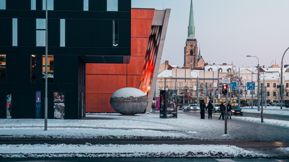 Plzeňská vež od nového divadla