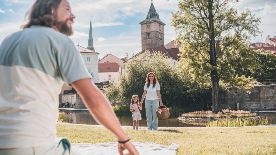 Piknik Plzeň Mlýnská strouha rodina