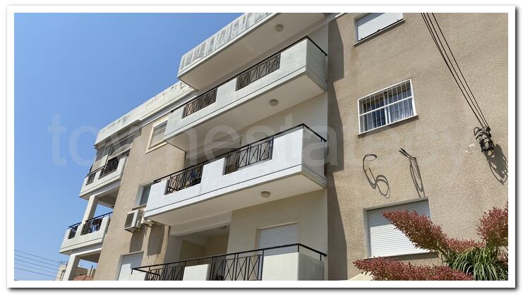 Mesa Gitonia 2 bedroom Plus Office Full Furnished with Covered Parking