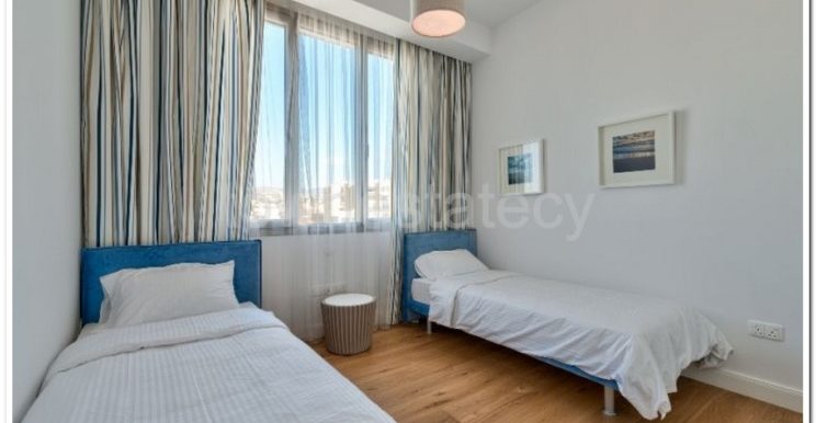 bedroom 3-4