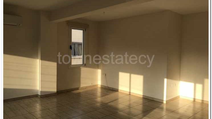A Newish 3 bedroom Unfurnished Duplex Apart. is available for rent Near New Marina