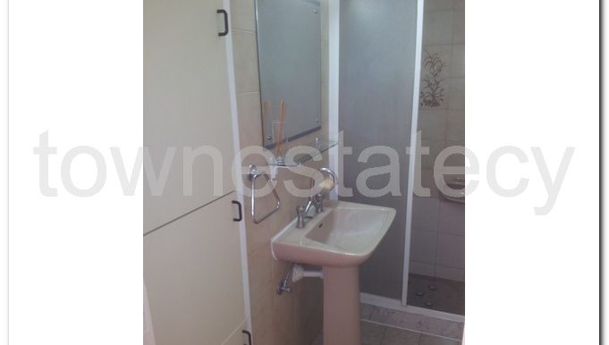 17  Bathroom and Toilets