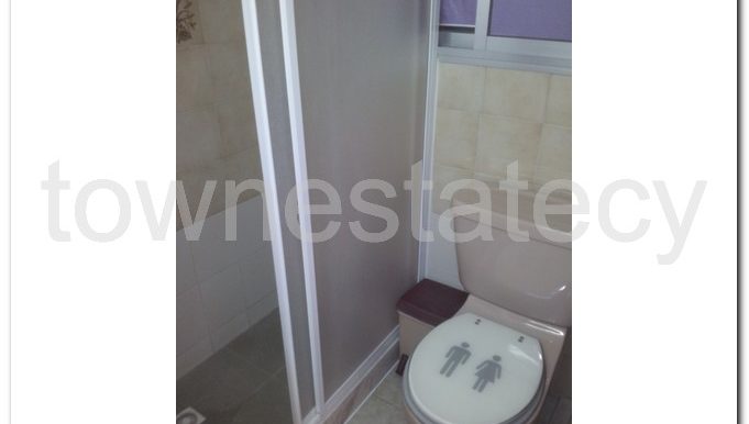 18 Bathroom and Toilets