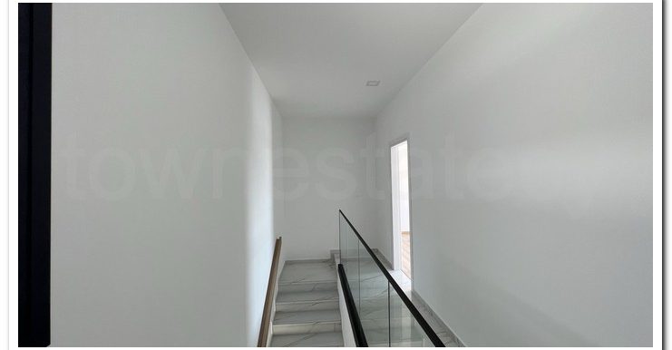 COSTAS OWN PICS (15)