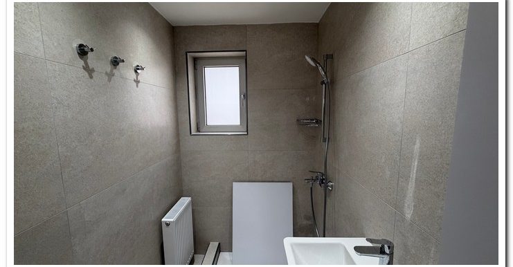 AKIS KARNAVALLOS (34)