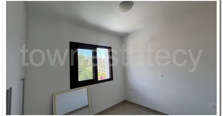 AKROUNTA UNFURNISHED (19)
