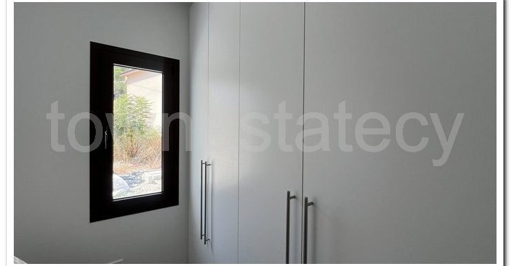 AKROUNTA UNFURNISHED (24)