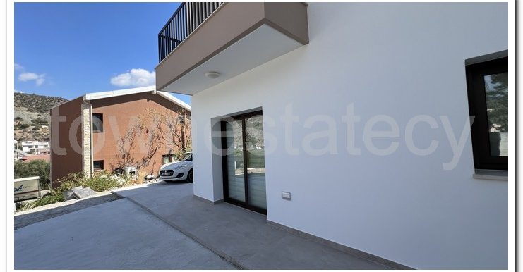AKROUNTA UNFURNISHED (7)