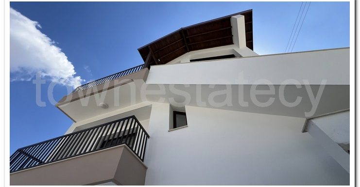 AKROUNTA UNFURNISHED (8)