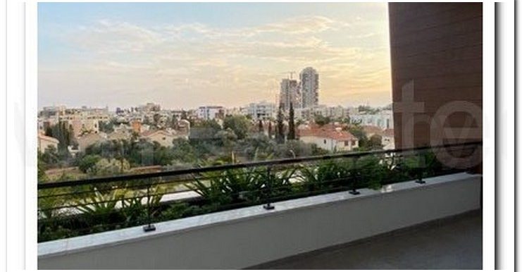 Balcony View 2 L 421x386