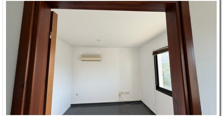EFSTATHIOU OFFICE (12)
