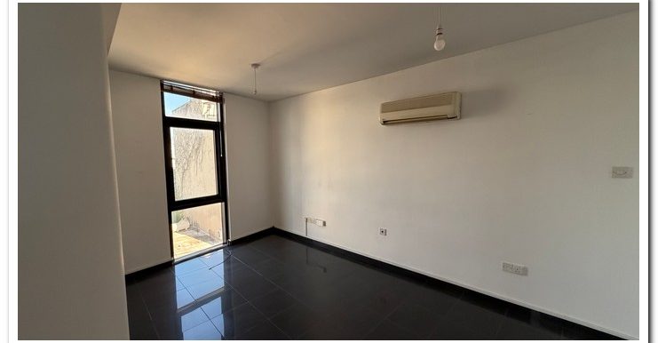 EFSTATHIOU OFFICE (17)