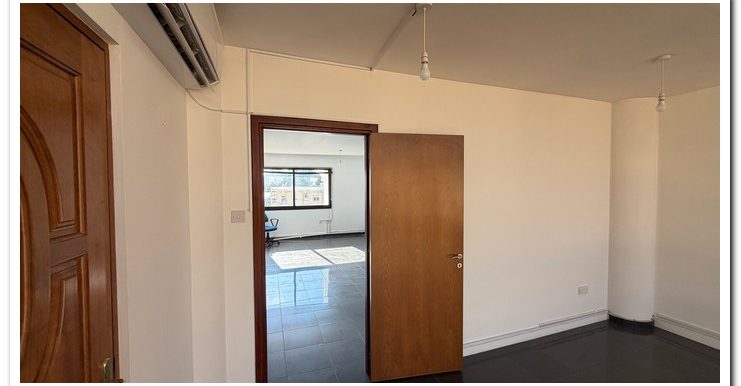 EFSTATHIOU OFFICE (19)