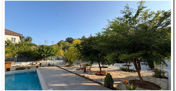 ELEVTHERIA FINIKARIA (10)