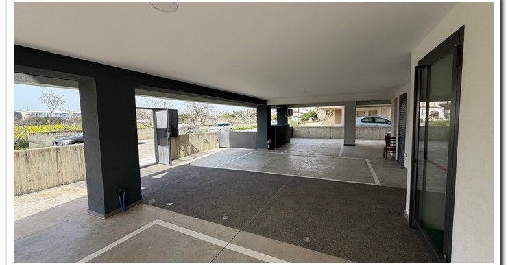 FLOW OUTSIDE PICS (8)