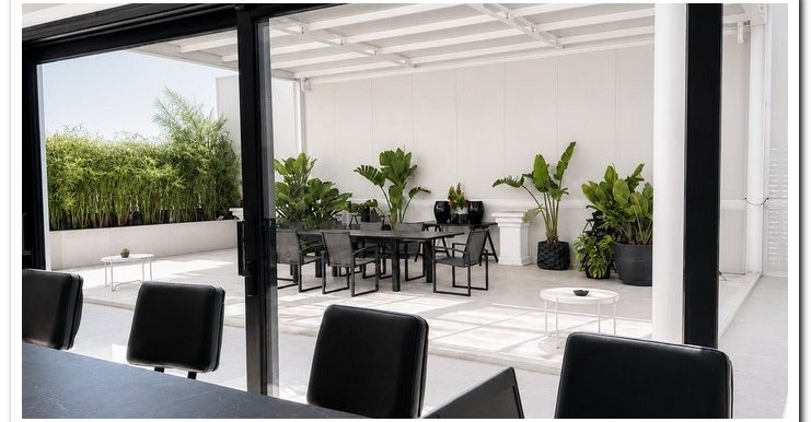 GLASTONOS OFFICES (18)