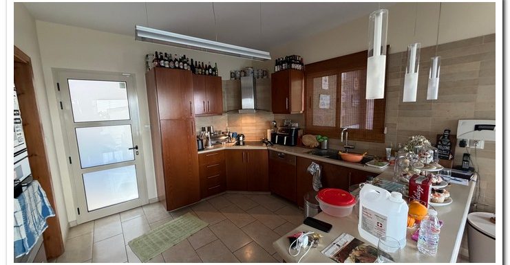 IRINI AG TYCH.2ND HOUSE FYSIOT (19)