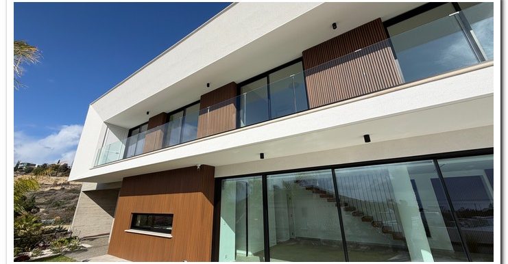 IRINI VILLA BRAND NEW (50)