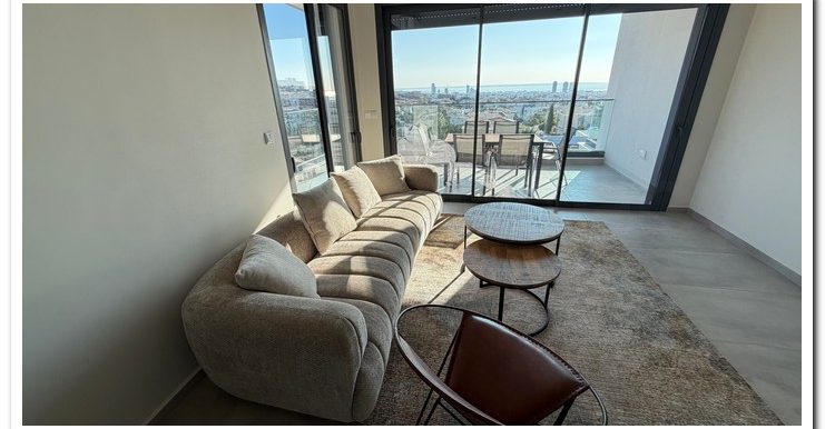 ISAK FURN (3)