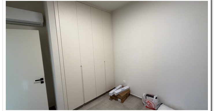 ISAK FURN (47)