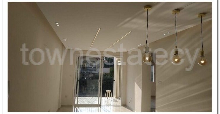 ISAK OPOSITE DESTRY BUILDING PAPAS (30)