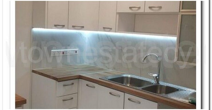ISAK OPOSITE DESTRY BUILDING PAPAS (32)