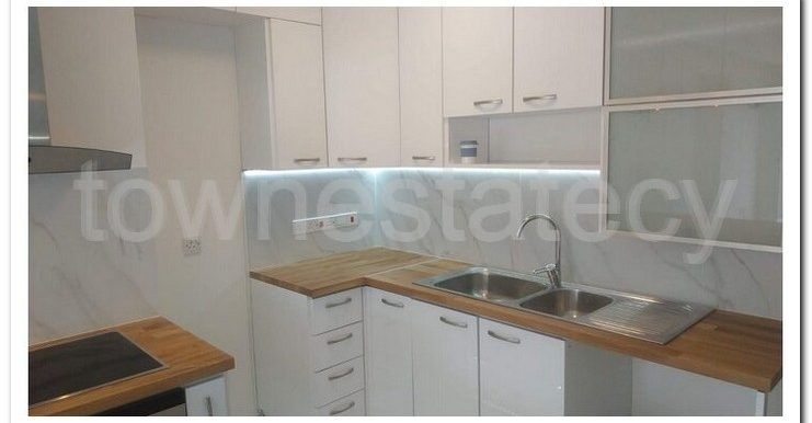 ISAK OPOSITE DESTRY BUILDING PAPAS (35)