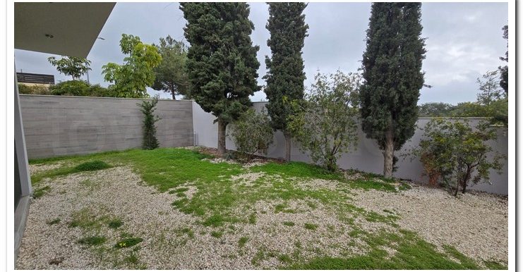 ISAK PISOURI RENT OR SALE (34)