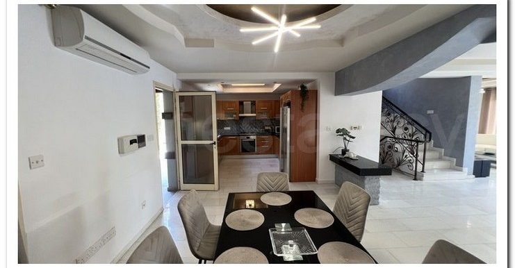 KALLIS RENOVATED VILLA 101 741x386