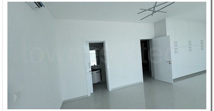 KALLIS RENOVATED VILLA 54 741x386