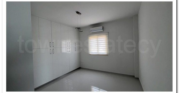 KALLIS RENOVATED VILLA 70 741x386