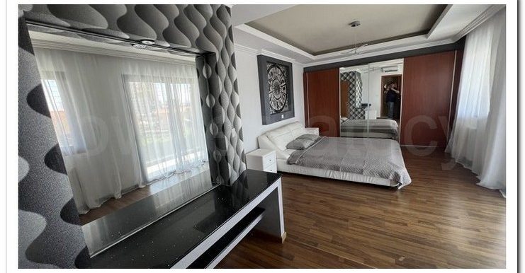 KALLIS RENOVATED VILLA 81 741x386